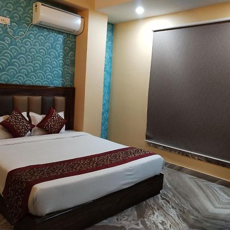 Hotel Aloka Residency Kolkata Exterior photo