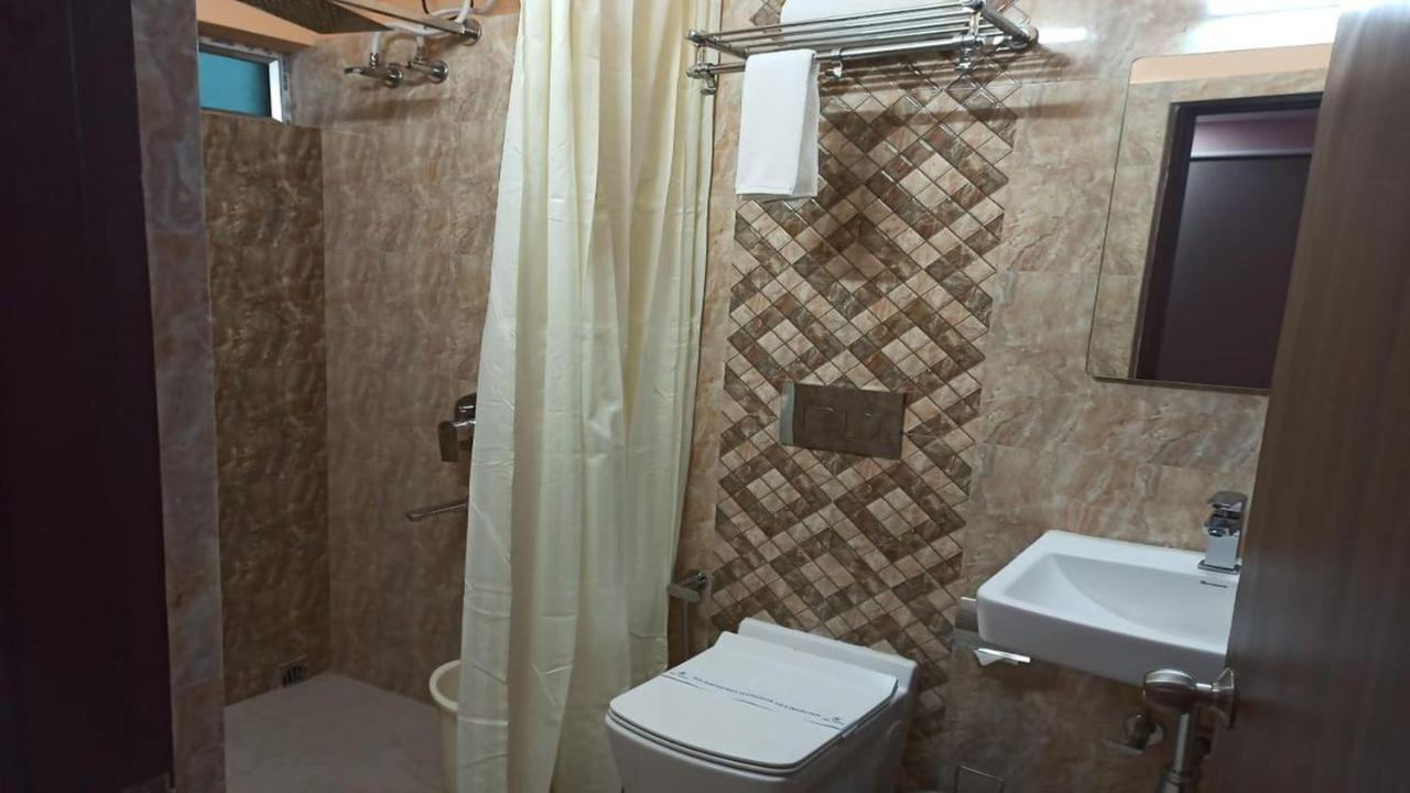Hotel Aloka Residency Kolkata Exterior photo